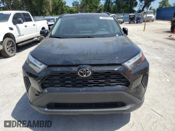 2022 Toyota RAV4 XLE with VIN 2T3W1RFV1NC174758, listed as a Copart auction lot 58006435 with 31,370 mi miles and Salvage title. Bid and sale history available at DreamBid. Image 5.