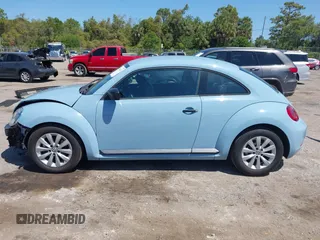 2015 Volkswagen Beetle Fleet Edition with VIN 3VWF17AT8FM644065, listed as a IAAI auction lot 42021412 with 135,525 mi miles and . Bid and sale history available at DreamBid. Image 14.