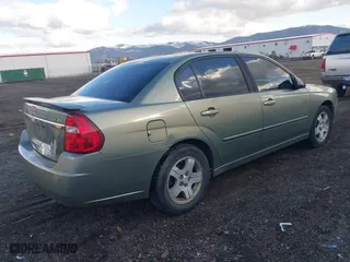2005 Chevrolet Malibu LT with VIN 1G1ZU548X5F127991, listed as a IAAI auction lot 41719964 with 193,173 mi miles. Bid and sale history available at carsss.com. Image 4.
