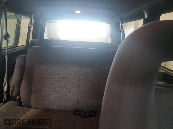 1997 Ford Aerostar с VIN 1FMDA31UXVZC24831, выставлен на аукционе Copart как лот 46529815 с пробегом 116 123 миль миль и Списание • Salvage title. История ставок и продаж доступна на DreamBid. Изображение 10.
