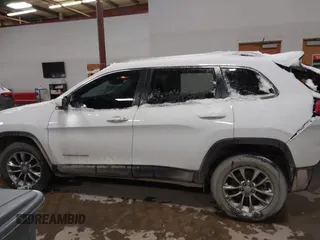 2020 Jeep Cherokee Altitude with VIN 1C4PJMLX1LD631137, listed as a IAAI auction lot 41316551 with 72,021 mi miles and . Bid and sale history available at carsss.com. Image 14.