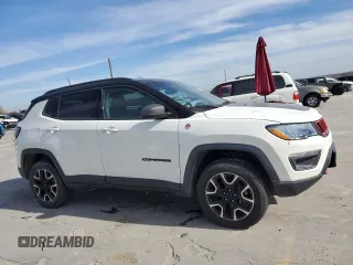 2020 Jeep Compass Trailhawk with VIN 3C4NJDDB3LT189398, listed as a Copart auction lot 88671285 with 75,672 mi miles and Salvage title. Bid and sale history available at DreamBid. Image 4.