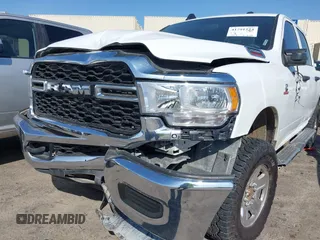 2024 Ram 2500 Tradesman with VIN 3C6UR5CL3RG226527, listed as a IAAI auction lot 41791224 with 44,589 mi miles. Bid and sale history available at carsss.com. Image 6.