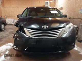2015 Toyota Sienna Ltd with VIN 5TDDK3DCXFS122419, listed as a IAAI auction lot 41336752 with 243,567 mi miles. Bid and sale history available at carsss.com. Image 12.