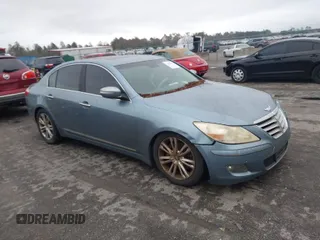 2011 Hyundai Genesis with VIN KMHGC4DF4BU120127, listed as a IAAI auction lot 41625876 with 189,421 mi miles. Bid and sale history available at carsss.com. Image 1.