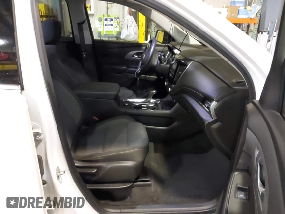 2019 Chevrolet Traverse LS with VIN 1GNEVFKW0KJ160976, listed as a IAAI auction lot 41545691 with 103,905 mi miles. Bid and sale history available at carsss.com. Image 5.