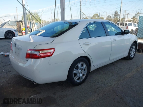 2009 Toyota Camry with VIN 4T4BE46K39R064079, listed as a IAAI auction lot 41950516 with 185,884 mi miles. Bid and sale history available at carsss.com. Image 4.