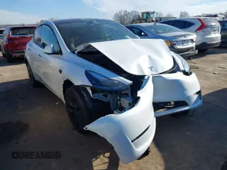 2025 Tesla Model Y Long Range with VIN 7SAYGDED9SA342374, listed as a IAAI auction lot 41663085 with 4,115 mi miles and . Bid and sale history available at DreamBid. Image 1.