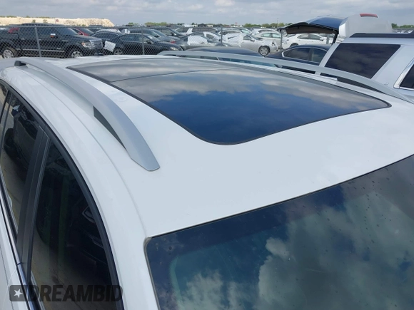 2022 Volkswagen Atlas SEL R-Line z VIN 1V2AR2CA7NC550648, wystawiony jako IAAI lot #41974370 z przebiegiem 48 378 mil mil oraz . Historia ofert i sprzedaży dostępna na DreamBid. Obrazek 18.