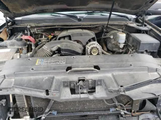 2008 Chevrolet Suburban 3LT with VIN 3GNFC16018G163592, listed as a Copart auction lot 43748935 with 268,220 mi miles and Salvage title. Bid and sale history available at DreamBid. Image 12.