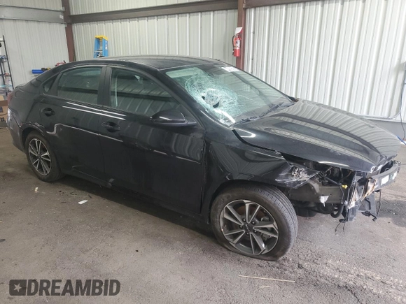 2023 Kia Forte LXS with VIN 3KPF24AD6PE598237, listed as a Copart auction lot 44965265 with 17,621 mi miles and Non Repairable. Bid and sale history available at carsss.com. Image 4.