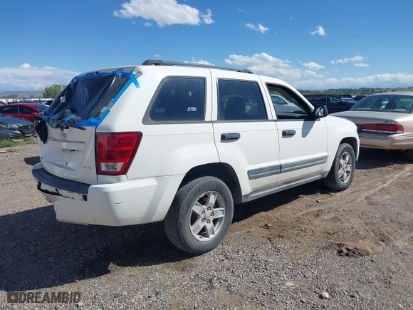 2006 Jeep Grand Cherokee Laredo with VIN 1J4GR48K66C255979, listed as a IAAI auction lot 40365800 with 177,982 mi miles. Bid and sale history available at carsss.com. Image 4.