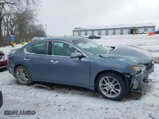 2011 Nissan Maxima 3.5 S with VIN 1N4AA5AP7BC869115, listed as a IAAI auction lot 41617813 with 132,000 mi miles. Bid and sale history available at carsss.com. Image 14.