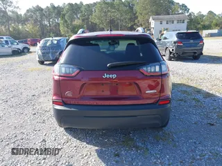 2021 Jeep Cherokee Latitude with VIN 1C4PJLCBXMD121269, listed as a IAAI auction lot 41717615 with 51,211 mi miles. Bid and sale history available at carsss.com. Image 16.