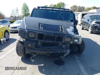 2006 Hummer H2 с VIN 5GRGN23U96H114341, выставлен на аукционе IAAI как лот 41932047 с пробегом 266 087 миль миль и . История ставок и продаж доступна на DreamBid. Изображение 13.