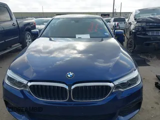 2017 BMW 5 Series 540i z VIN WBAJE5C33HG916583, wystawiony jako IAAI lot #42160663 z przebiegiem 60 441 mil mil oraz . Historia ofert i sprzedaży dostępna na DreamBid. Obrazek 13.
