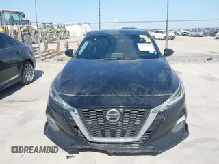2022 Nissan Altima 2.5 SV with VIN 1N4BL4DV5NN344243, listed as a IAAI auction lot 41827025 with 136,627 mi miles. Bid and sale history available at carsss.com. Image 12.