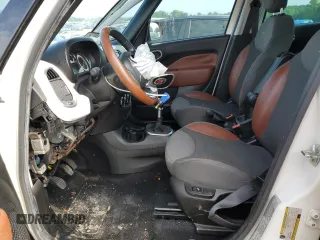 2014 FIAT 500L Trekking with VIN ZFBCFADH2EZ003859, listed as a Copart auction lot 54135675 with 151,095 mi miles and Salvage Title. Bid and sale history available at DreamBid. Image 7.