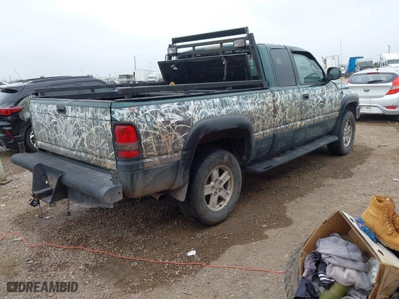 2001 Dodge Ram 1500 with VIN 1B7HF13Y21J574877, listed as a IAAI auction lot 41568293 with 181,504 mi miles. Bid and sale history available at carsss.com. Image 4.