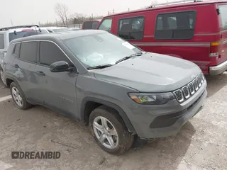2023 Jeep Compass Sport with VIN 3C4NJDAN0PT572381, listed as a IAAI auction lot 41790372 with 28,827 mi miles and . Bid and sale history available at DreamBid. Image 1.