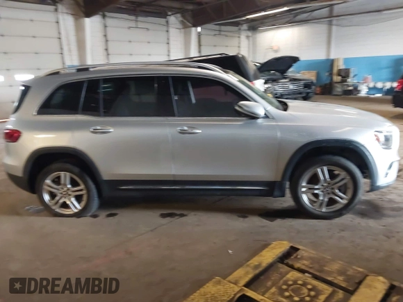 2020 Mercedes-Benz GLB 250 z VIN W1N4M4HB8LW049749, wystawiony jako IAAI lot #42284730 z przebiegiem Nie podano mil oraz . Historia ofert i sprzedaży dostępna na DreamBid. Obrazek 12.