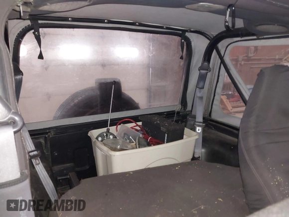 2002 Jeep Wrangler SE with VIN 1J4FA29P62P758139, listed as a IAAI auction lot 42217562 with 159,157 mi miles and . Bid and sale history available at DreamBid. Image 8.