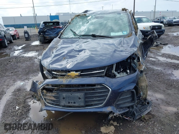 2018 Chevrolet Trax LT with VIN 3GNCJPSB6JL416227, listed as a IAAI auction lot 41954191 with 58,076 mi miles and . Bid and sale history available at carsss.com. Image 11.