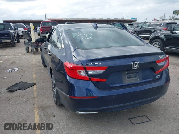 2018 Honda Accord Touring z VIN 1HGCV3F99JA010500, wystawiony jako IAAI lot #41529657 z przebiegiem 46 704 mil mil oraz . Historia ofert i sprzedaży dostępna na DreamBid. Obrazek 3.