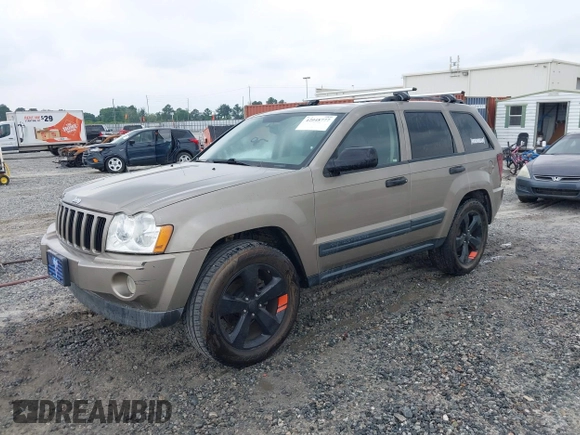 2006 Jeep Grand Cherokee Laredo with VIN 1J4HS48N56C111651, listed as a IAAI auction lot 42048777 with 224,866 mi miles. Bid and sale history available at carsss.com. Image 2.