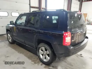 2014 Jeep Patriot Latitude z VIN 1C4NJRFB0ED730765, wystawiony jako IAAI lot #42309571 z przebiegiem 218 577 mil mil oraz . Historia ofert i sprzedaży dostępna na DreamBid. Obrazek 3.