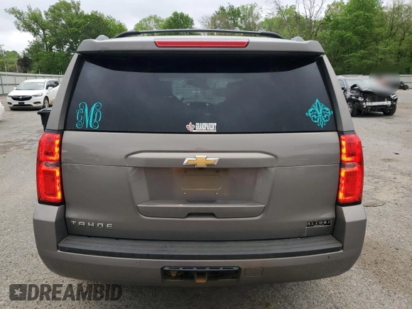 2019 Chevrolet Tahoe LT z VIN 1GNSCBKC1KR168030, wystawiony jako Copart lot #51435865 z przebiegiem 122 558 mil mil oraz Szkoda całkowita • Salvage title. Historia ofert i sprzedaży dostępna na DreamBid. Obrazek 6.
