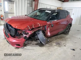2019 Volvo XC40 R-Design z VIN YV4AC2HM0K2143288, wystawiony jako Copart lot #50787954 z przebiegiem 33 887 mil mil oraz . Historia ofert i sprzedaży dostępna na DreamBid. Obrazek 1.
