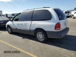 1998 Dodge Caravan LE with VIN 1B4GP54LXWB688630, listed as a Copart auction lot 74829544 with 209,157 mi miles and Salvage Title. Bid and sale history available at carsss.com. Image 2.