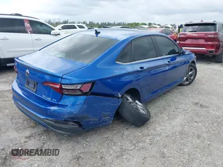 2022 Volkswagen Jetta SE with VIN 3VW7M7BU9NM014623, listed as a IAAI auction lot 42012005 with 39,643 mi miles and . Bid and sale history available at DreamBid. Image 4.