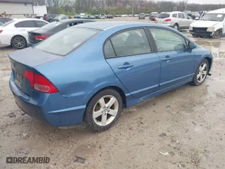 2006 Honda Civic Sdn EX with VIN 1HGFA16866L066572, listed as a IAAI auction lot 42011064 with 186,256 mi miles. Bid and sale history available at carsss.com. Image 4.