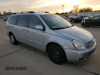 2009 Kia Sedona LX with VIN KNDMB233596280263, listed as a Copart auction lot 77812904 with 0 mi miles and Clean Title. Bid and sale history available at carsss.com. Image 4.