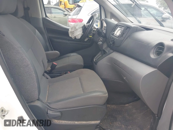 2018 Nissan NV200 S с VIN 3N6CM0KN8JK693823, выставлен на аукционе IAAI как лот 42255083 с пробегом 160 960 миль миль и . История ставок и продаж доступна на DreamBid. Изображение 5.