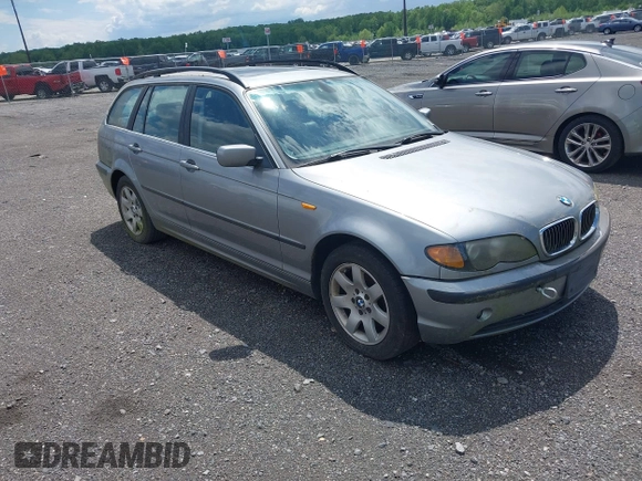 2004 BMW 3 Series 325xi with VIN WBAEP33424PF04323, listed as a IAAI auction lot 42185849 with 157,218 mi miles and . Bid and sale history available at carsss.com. Image 1.