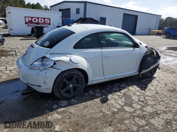 2014 Volkswagen Beetle 1.8T z VIN 3VWJ17AT1EM665073, wystawiony jako Copart lot #47805405 z przebiegiem 92 303 mil mil oraz Szkoda całkowita • Salvage title. Historia ofert i sprzedaży dostępna na DreamBid. Obrazek 3.
