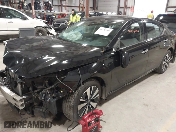 2019 Nissan Altima SL with VIN 1N4BL4EW6KC185215, listed as a IAAI auction lot 41135202 with 77,428 mi miles and . Bid and sale history available at carsss.com. Image 2.