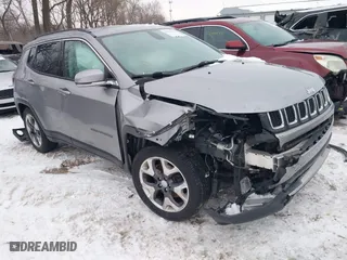 2019 Jeep Compass Limited with VIN 3C4NJCCB0KT819355, listed as a IAAI auction lot 41304561 with 69,892 mi miles. Bid and sale history available at carsss.com. Image 1.