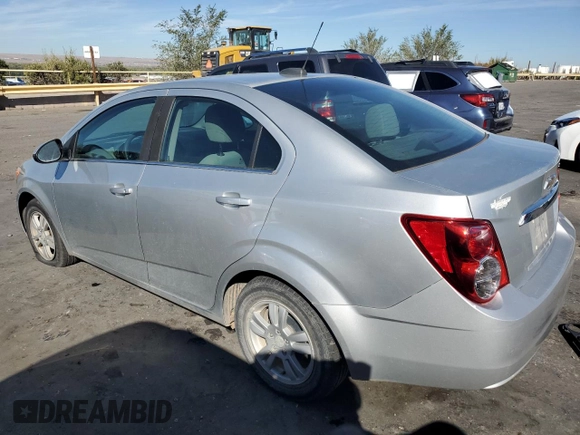2016 Chevrolet Sonic LT z VIN 1G1JC5SH9G4180053, wystawiony jako Copart lot #77153444 z przebiegiem 72 482 mil mil oraz Nie do naprawy • Non repairable. Historia ofert i sprzedaży dostępna na DreamBid. Obrazek 2.
