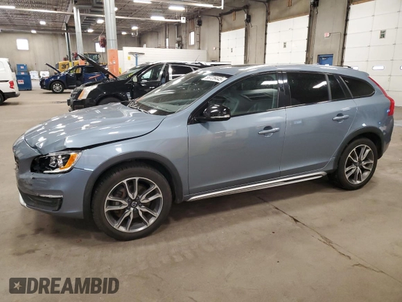 2018 Volvo V60 z VIN YV440MWK4J2056365, wystawiony jako Copart lot #58726445 z przebiegiem 42 542 mil mil oraz Szkoda całkowita • Salvage title. Historia ofert i sprzedaży dostępna na DreamBid. Obrazek 1.