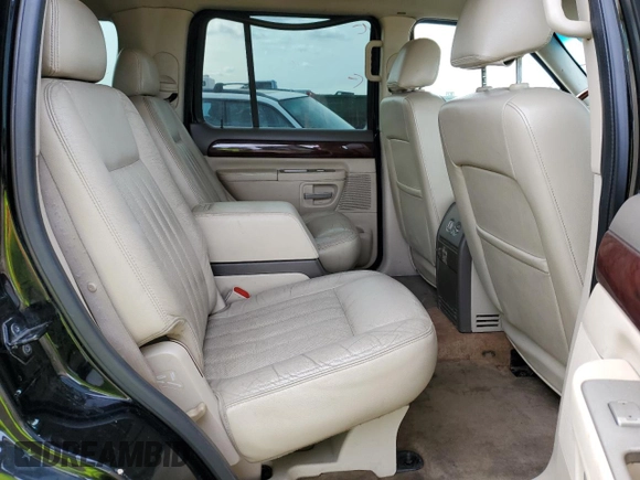 2004 Lincoln Aviator Luxury z VIN 5LMEU68H74ZJ21562, wystawiony jako Copart lot #49727035 z przebiegiem 267 399 mil mil oraz Szkoda całkowita • Salvage title. Historia ofert i sprzedaży dostępna na DreamBid. Obrazek 11.