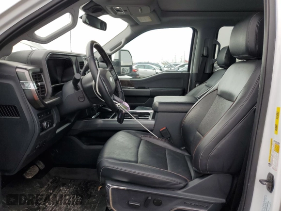2023 Ford F-250 XL with VIN 1FT8W2BNXPEC08650, listed as a Copart auction lot 53911005 with 31,284 mi miles and Clean Title. Bid and sale history available at DreamBid. Image 7.