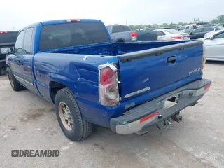 2004 Chevrolet Silverado 1500 LS with VIN 2GCEC19T541281612, listed as a IAAI auction lot 41929013 with 354,807 mi miles. Bid and sale history available at carsss.com. Image 3.