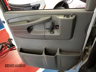 2013 Chevrolet Express Cargo с VIN 1GCSGAFX5D1134730, выставлен на аукционе IAAI как лот 42621717 с пробегом 50 564 миль миль и . История ставок и продаж доступна на DreamBid. Изображение 1.