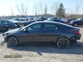 2022 Hyundai Elantra SEL with VIN 5NPLM4AGXNH065808, listed as a IAAI auction lot 42070044 with 16,370 mi miles and . Bid and sale history available at DreamBid. Image 15.