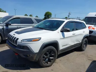 2015 Jeep Cherokee Trailhawk с VIN 1C4PJMBS5FW654399, выставлен на аукционе IAAI как лот 42550114 с пробегом 205 542 миль миль и . История ставок и продаж доступна на DreamBid. Изображение 13.