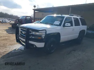2006 Chevrolet Tahoe Z71 with VIN 1GNEK13T16R145104, listed as a IAAI auction lot 41364369 with 263,864 mi miles. Bid and sale history available at carsss.com. Image 2.